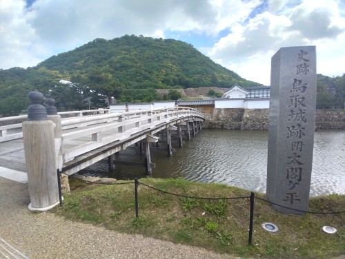 鳥取 鳥取城跡 ～山城の石垣と城下町の景色が語る、鳥取の歴史を歩く旅～