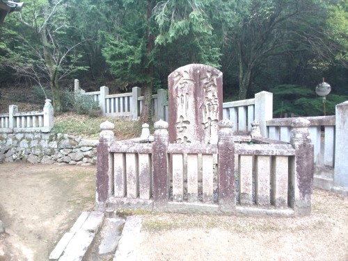 岡山市 吉備津神社 ～国宝の社殿と長い廻廊に、桃太郎伝説の原点を訪ねる～