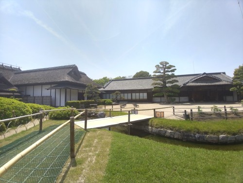 岡山市 岡山後楽園 ～芝生と水辺、岡山城を望む景色に心ほどける、日本三名園のひとつ～