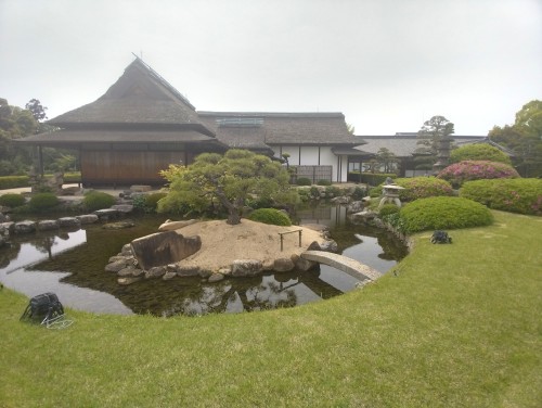 岡山市 岡山後楽園 ～芝生と水辺、岡山城を望む景色に心ほどける、日本三名園のひとつ～